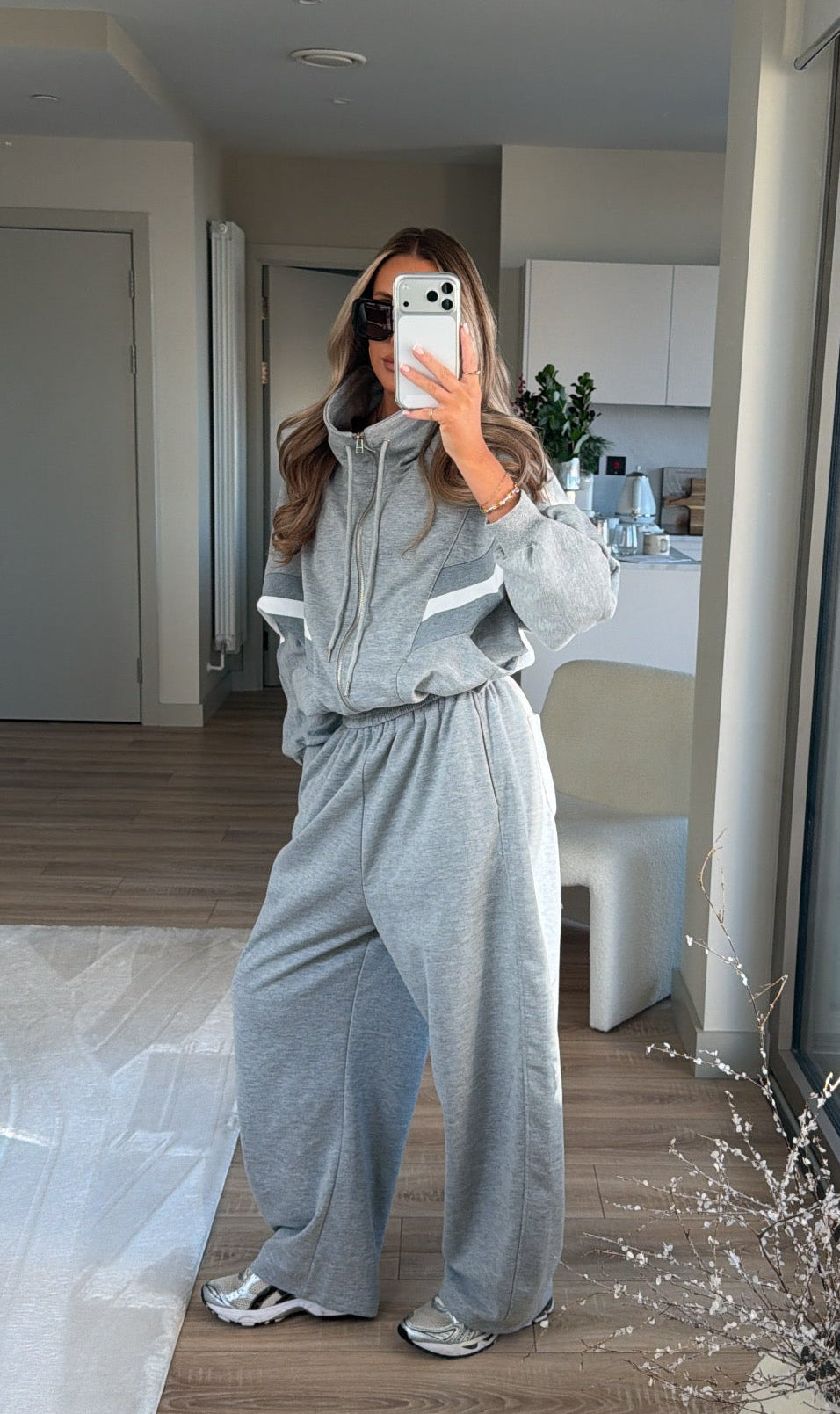 Barrel Leg Relaxed Joggers - Grey